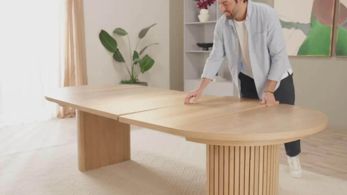 Extendable Table: A Smart Choice for Any Home