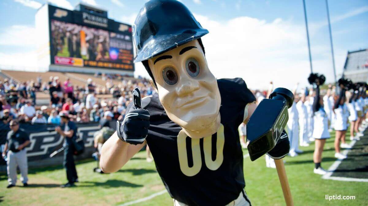 What is the History of Purdue Pete?